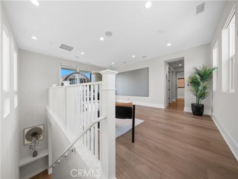 271  Merit  , Irvine, CA