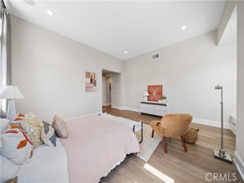 271  Merit  , Irvine, CA