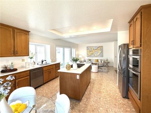 18  Decente  , Irvine, CA