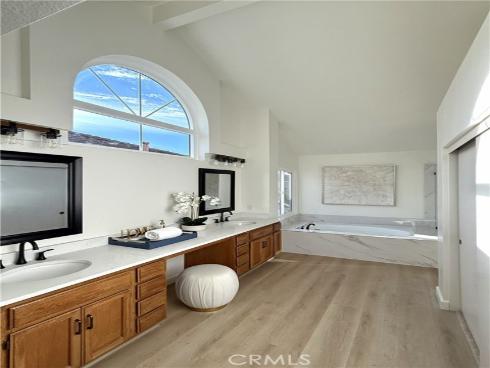 18  Decente  , Irvine, CA