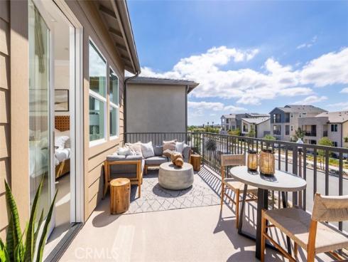 209  Briar Moon  , Irvine, CA