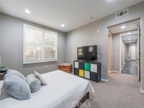 88  Capricorn  , Irvine, CA