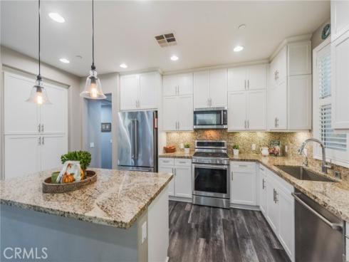 88  Capricorn  , Irvine, CA