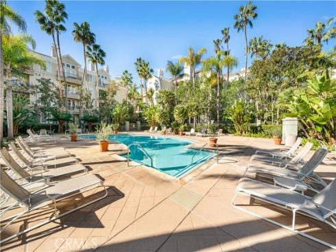 2233  Martin  204 , Irvine, CA