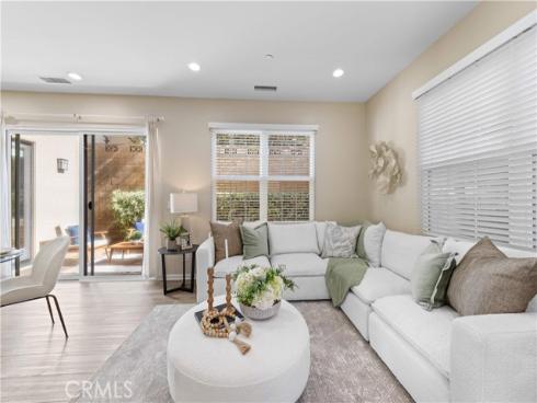 77  Painted Trellis  , Irvine, CA