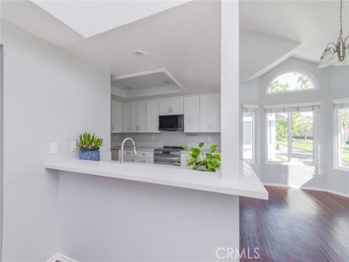 83 Huntington 278 , Irvine, CA