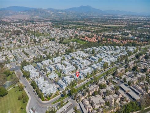 83 Huntington 278 , Irvine, CA