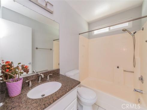 83 Huntington 278 , Irvine, CA