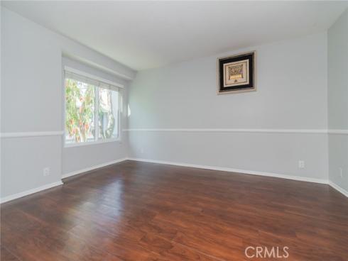 83  Huntington  278 , Irvine, CA