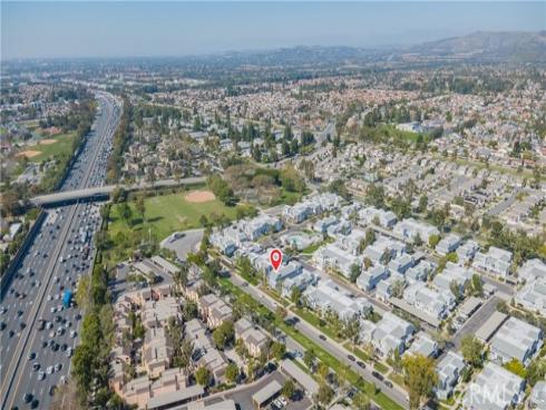 83 Huntington 278 , Irvine, CA