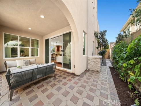 101  Newington  , Irvine, CA