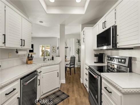 51  Lehigh Aisle  , Irvine, CA