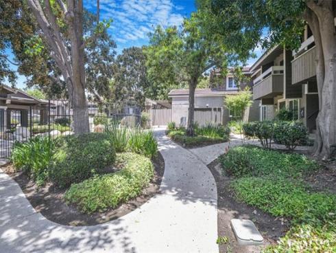 229  Springview  , Irvine, CA