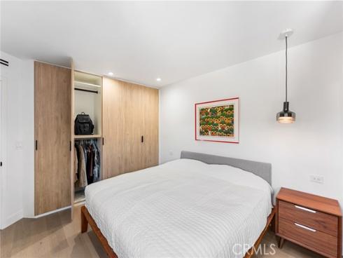 45  Morena  , Irvine, CA