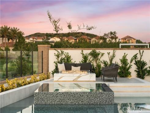 135  Sunnyslope  , Irvine, CA