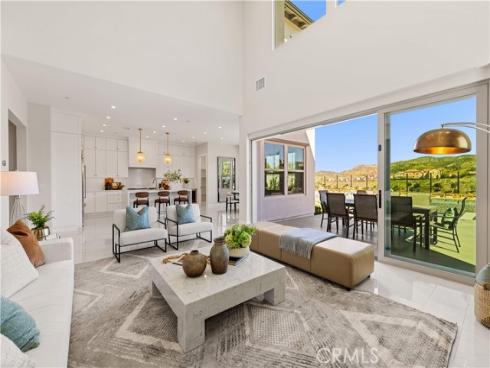 135  Sunnyslope  , Irvine, CA