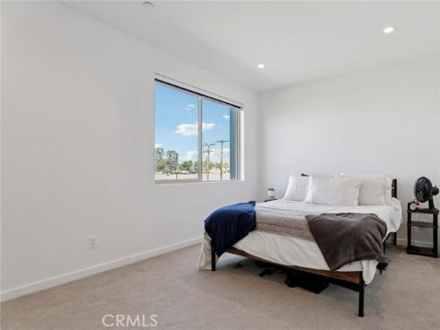 337  Placemark  , Irvine, CA