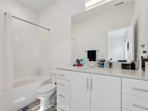 337  Placemark  , Irvine, CA