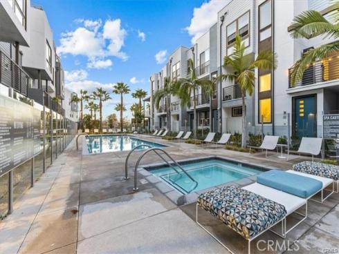 337  Placemark  , Irvine, CA