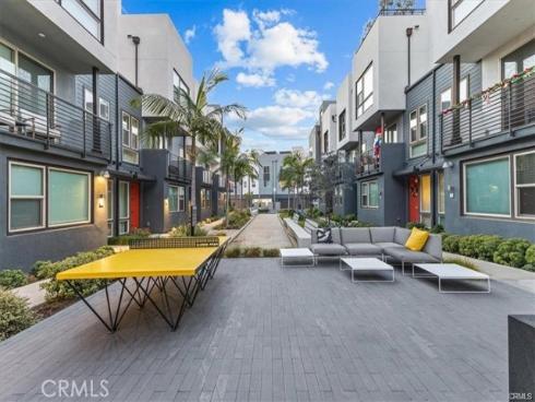 337  Placemark  , Irvine, CA