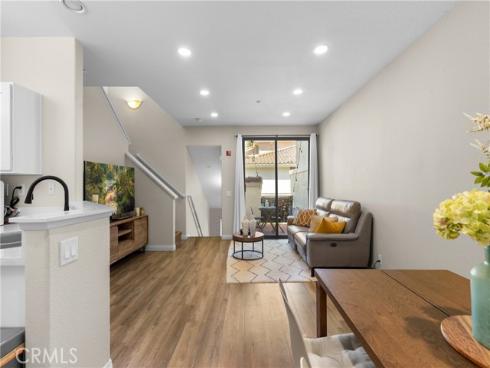 311  Falcon Creek  , Irvine, CA