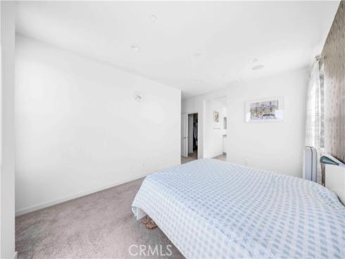 131  Mirth  , Irvine, CA