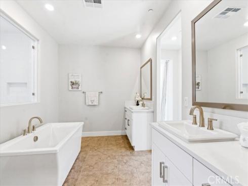 138  Chorus  , Irvine, CA