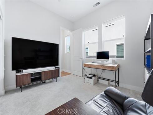 458  Loon  , Irvine, CA