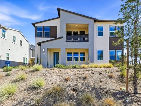 458  Loon  , Irvine, CA