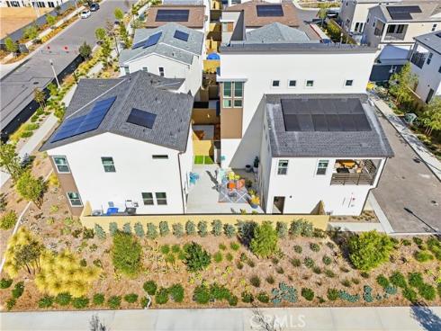 458  Loon  , Irvine, CA