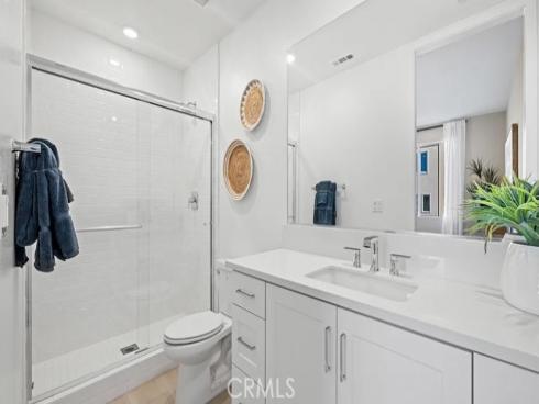 832  Sonia  , Irvine, CA