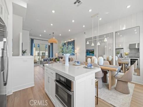 832  Sonia  , Irvine, CA