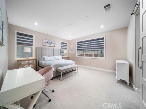 120  Gemini  , Irvine, CA