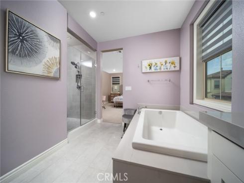 120  Gemini  , Irvine, CA