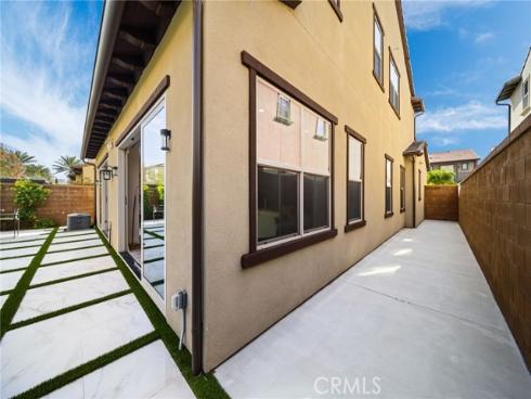 120  Gemini  , Irvine, CA