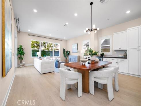 79  Pelican  , Irvine, CA