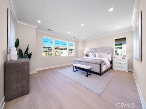 79  Pelican  , Irvine, CA