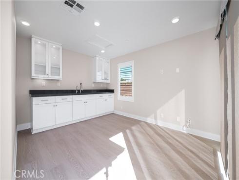 79  Pelican  , Irvine, CA