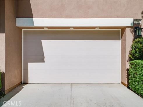 79  Pelican  , Irvine, CA