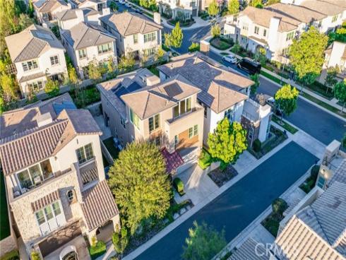 79  Pelican  , Irvine, CA