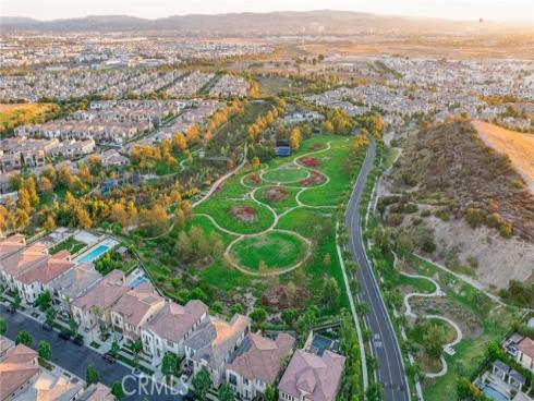 79  Pelican  , Irvine, CA