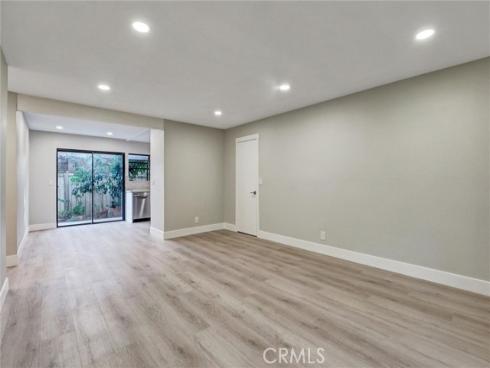 93  Streamwood  , Irvine, CA