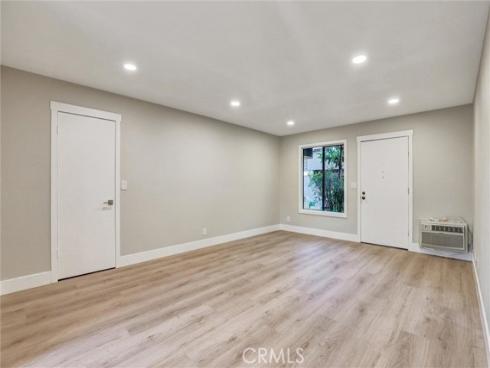 93  Streamwood  , Irvine, CA