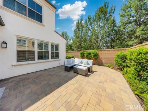 182  Frontier  , Irvine, CA