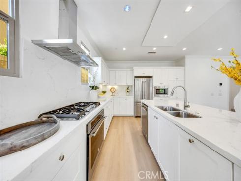 182  Frontier  , Irvine, CA