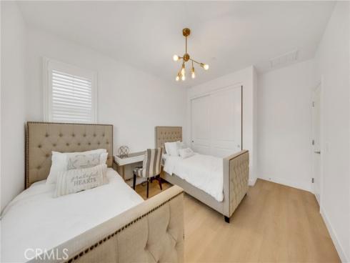 182  Frontier  , Irvine, CA