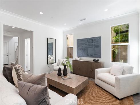 275  Rodeo  8 , Irvine, CA