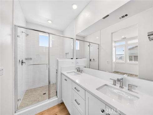 300 Tank , Irvine, CA