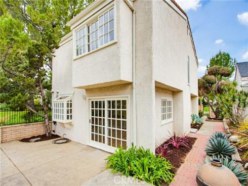 48  Willow Tree   Lane, Irvine, CA