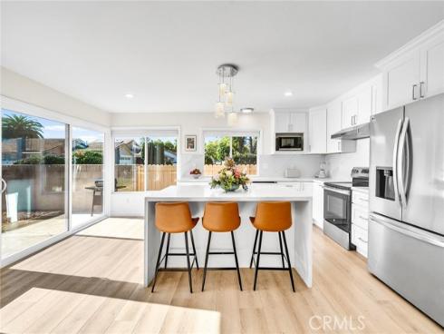 3761  Provincetown  , Irvine, CA